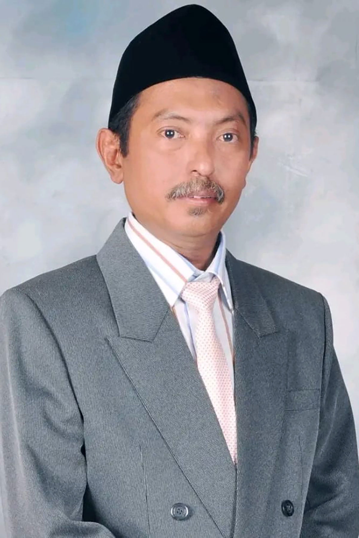 Drs. H. Moh. Shaleh